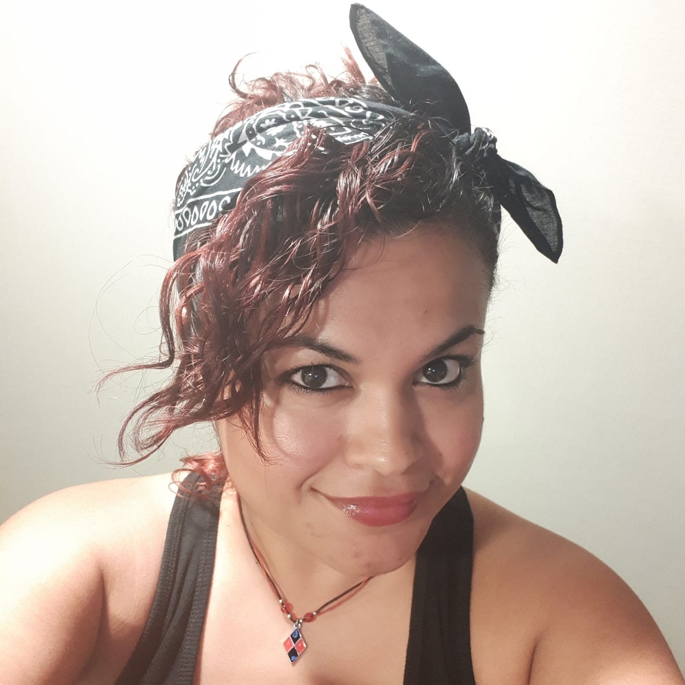 Meet your Posher, Dennise